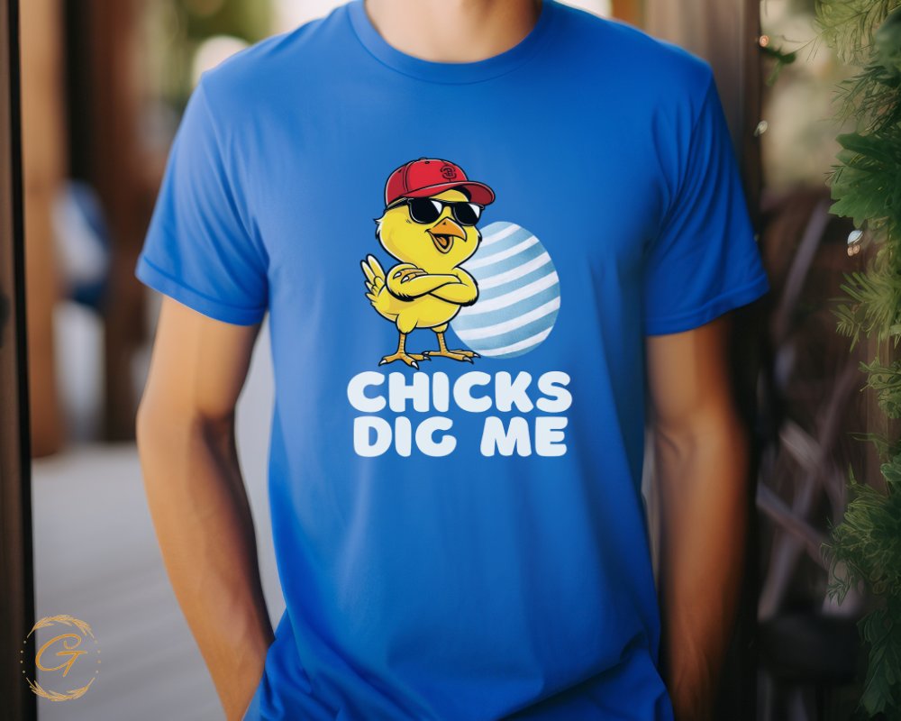 Funny Chicks Dig Me Graphic T-shirt product type