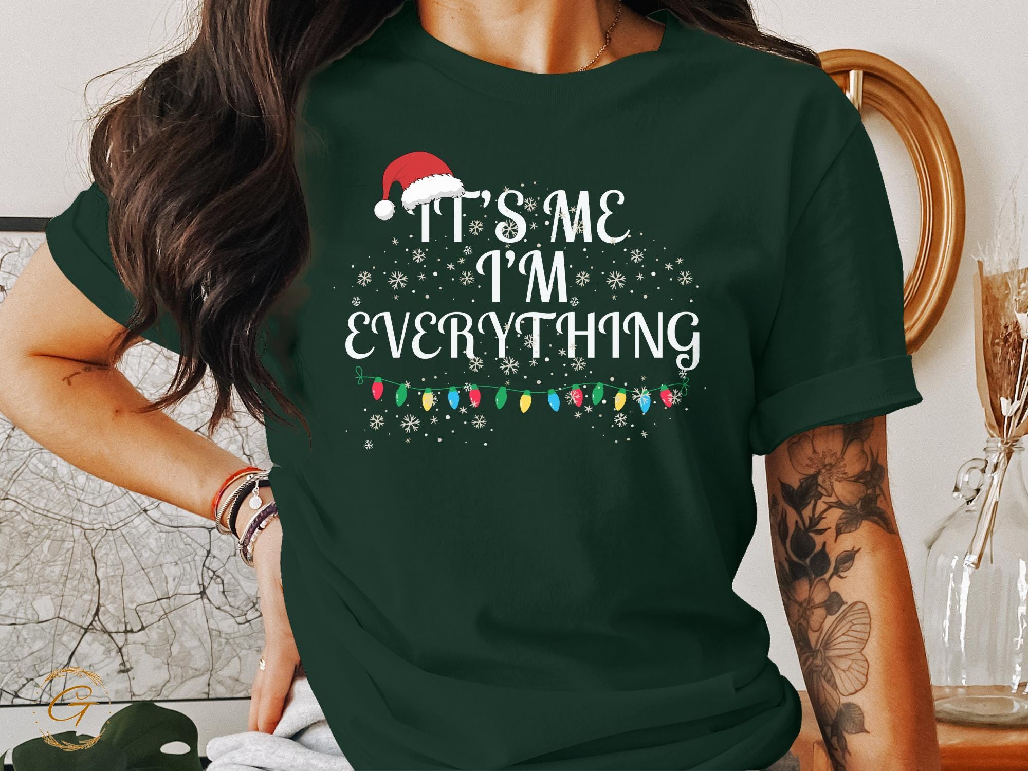Christmas T-Shirt It’s Me I’m Everything Tee