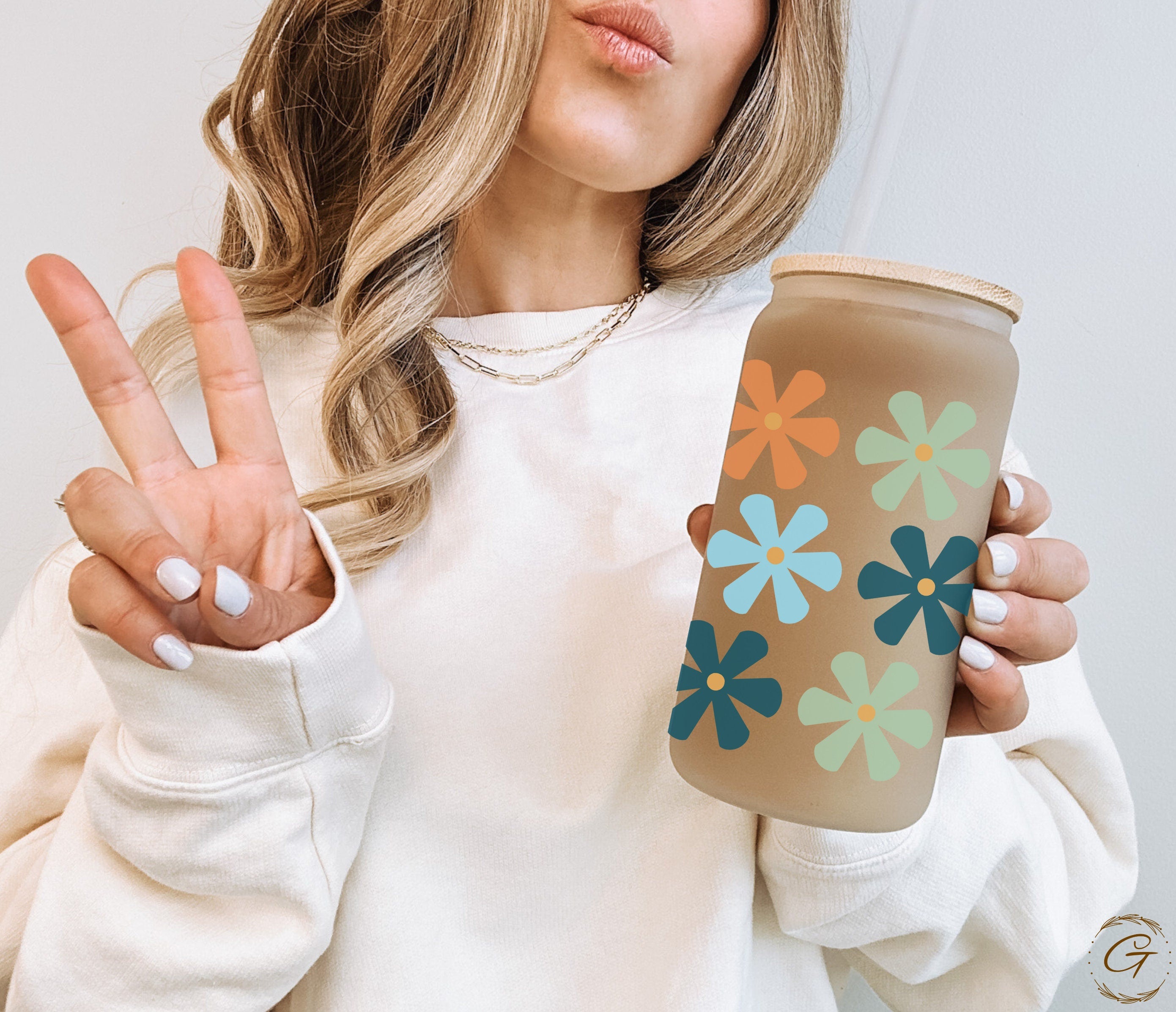 Daisy Flowers Frosted Libbey Glass 16oz Floral Print Iced Coffee Glass, Perfect for Summer Beverage, Birthday Gift for Her, Best Friend Gift