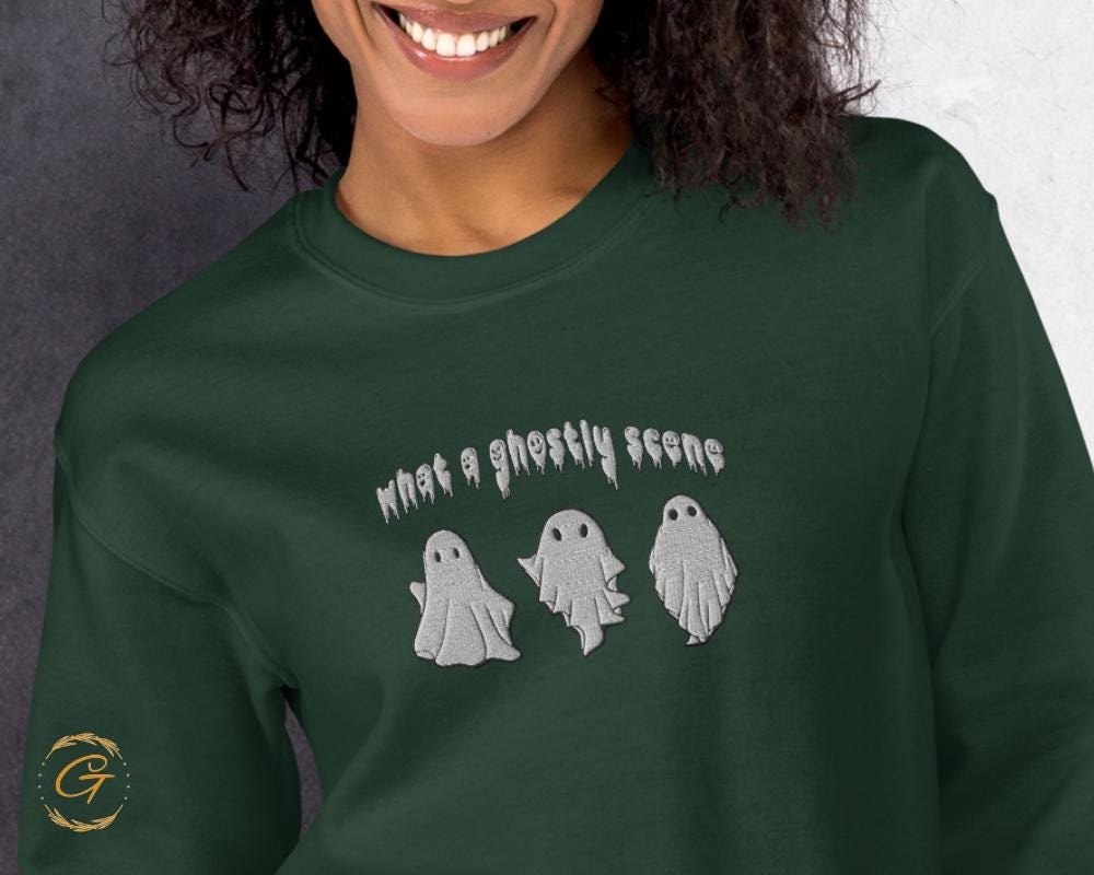Halloween Sweatshirt, Ghost Embroidery Design Halloween Pullover, Halloween Casual Crewneck, Spooky Long-Sleeve Top, Warm-Up Casual Sweater