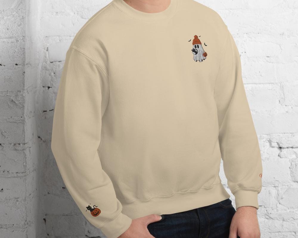 Halloween Sweatshirt Ghost with Cat and Pumpkin Graphic, Halloween Themed Ghost Sweater, Spooky Pumpkin Crewneck Pullover Gift for Halloween