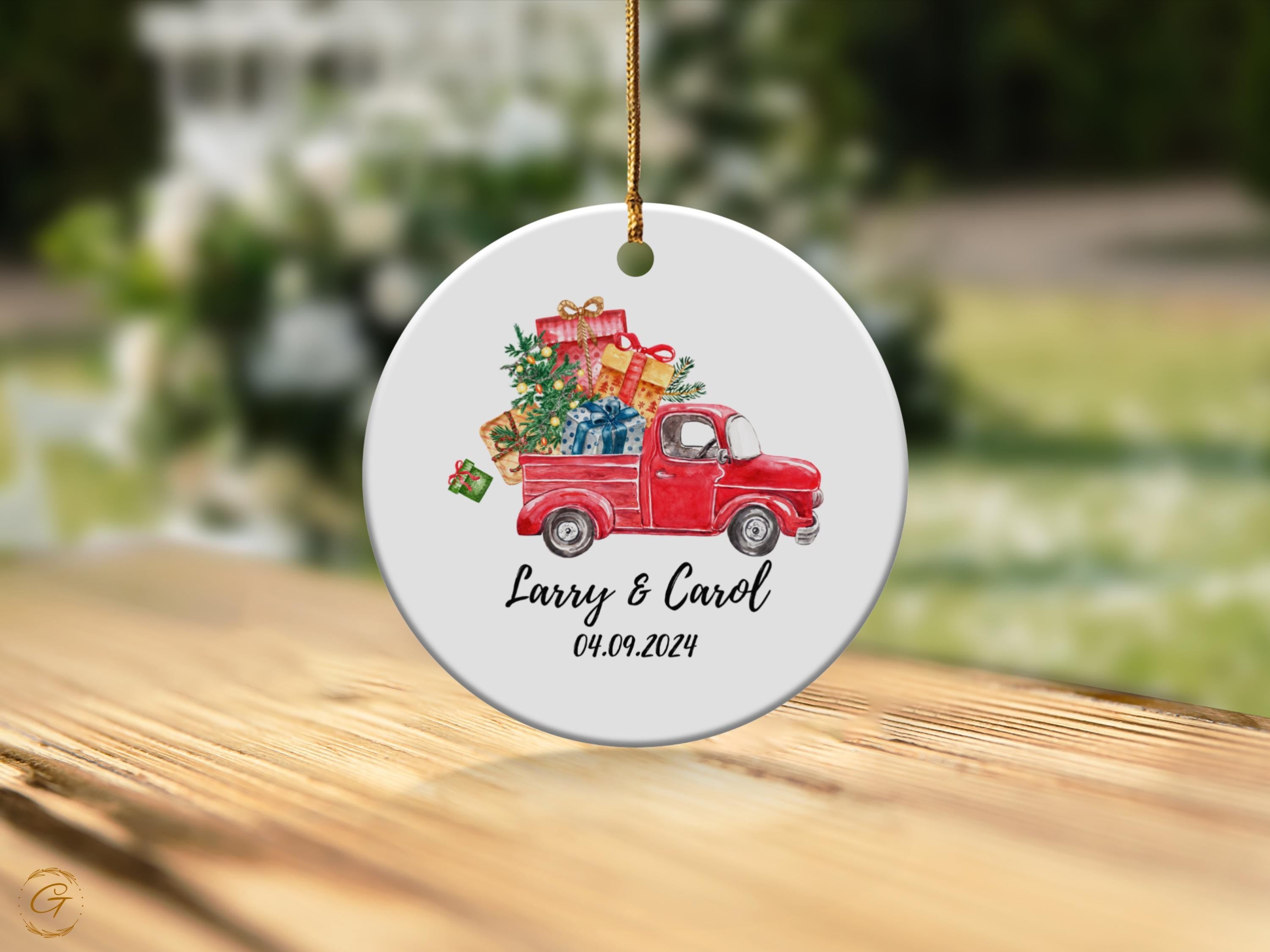 Personalized Pickup Couple Christmas Ornament, Personalized Holiday Decoration, Customizable with Names, Festive Keepsake, Holiday Keepsakes