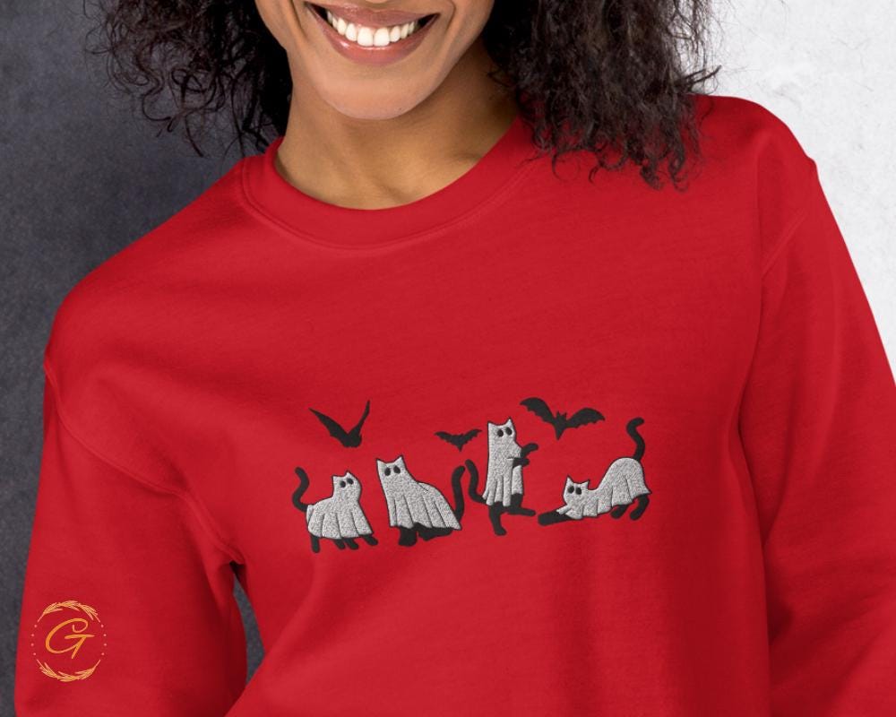 Halloween Sweatshirt, Embroidery Ghost Cats Sweatshirt Spooky Casual Sweatshirt, Long-Sleeve Crewneck Cozy Cute Ghost Cat Design Warm-Up Top