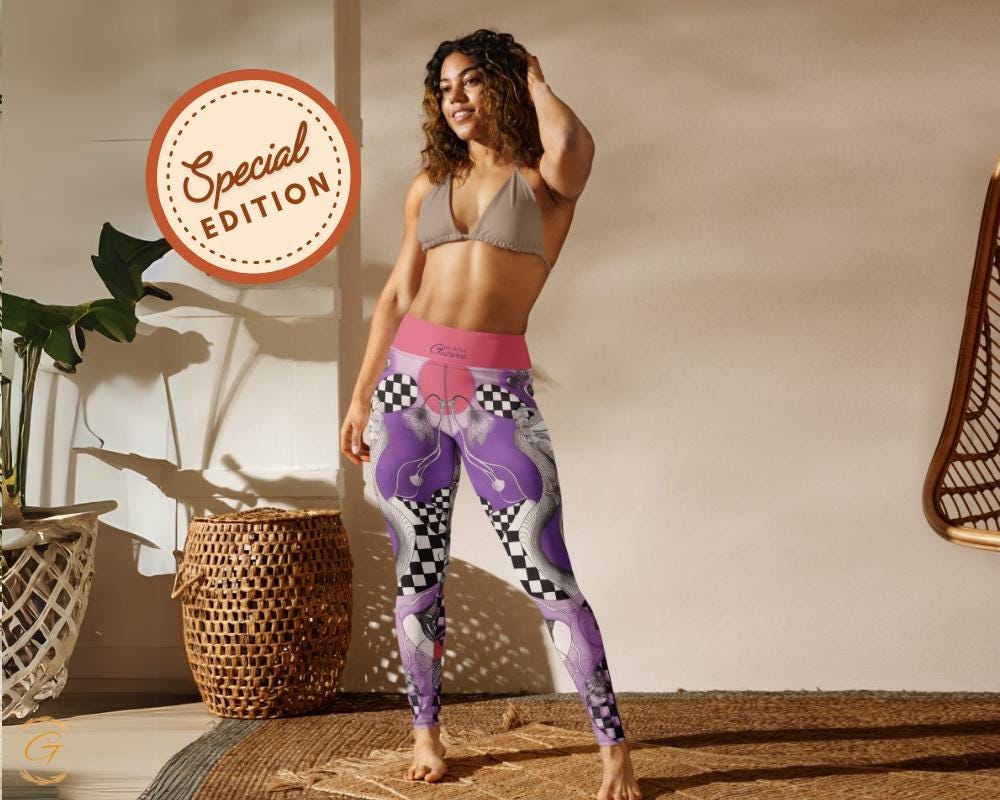 Doodle All-Over Print Design Yoga Shorts and Leggings Unique Abstract Print Activewear, Comfortable Stylish High-Waisted Fitness Womens Wear