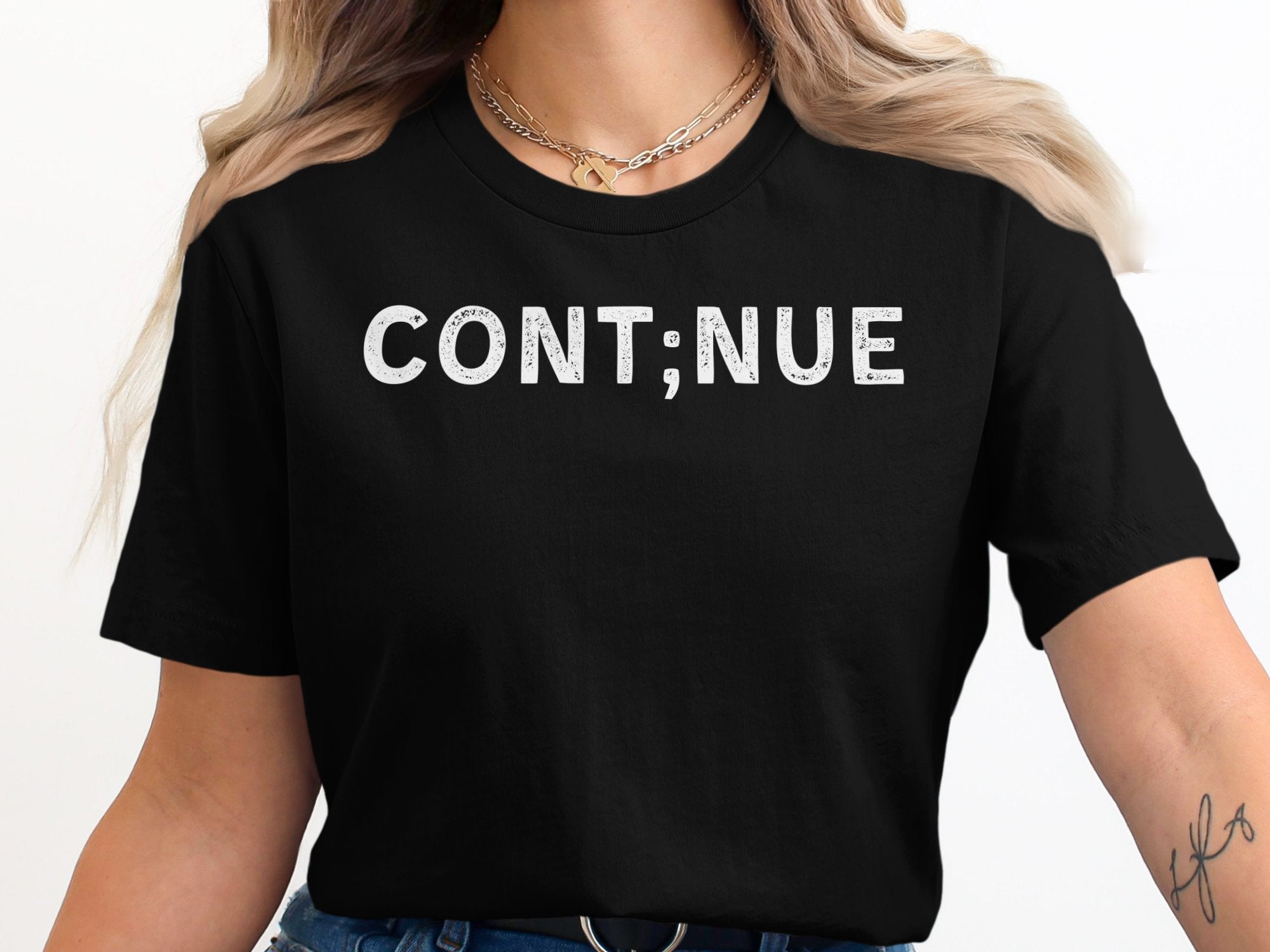 CONT;NUE Graphic Statement Tee product