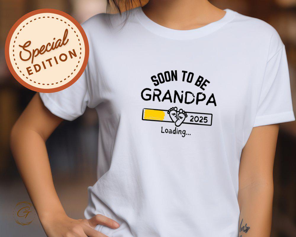 Soon to Be Grandpa 2025 Loading T-Shirt New Grandpa Gift Tee