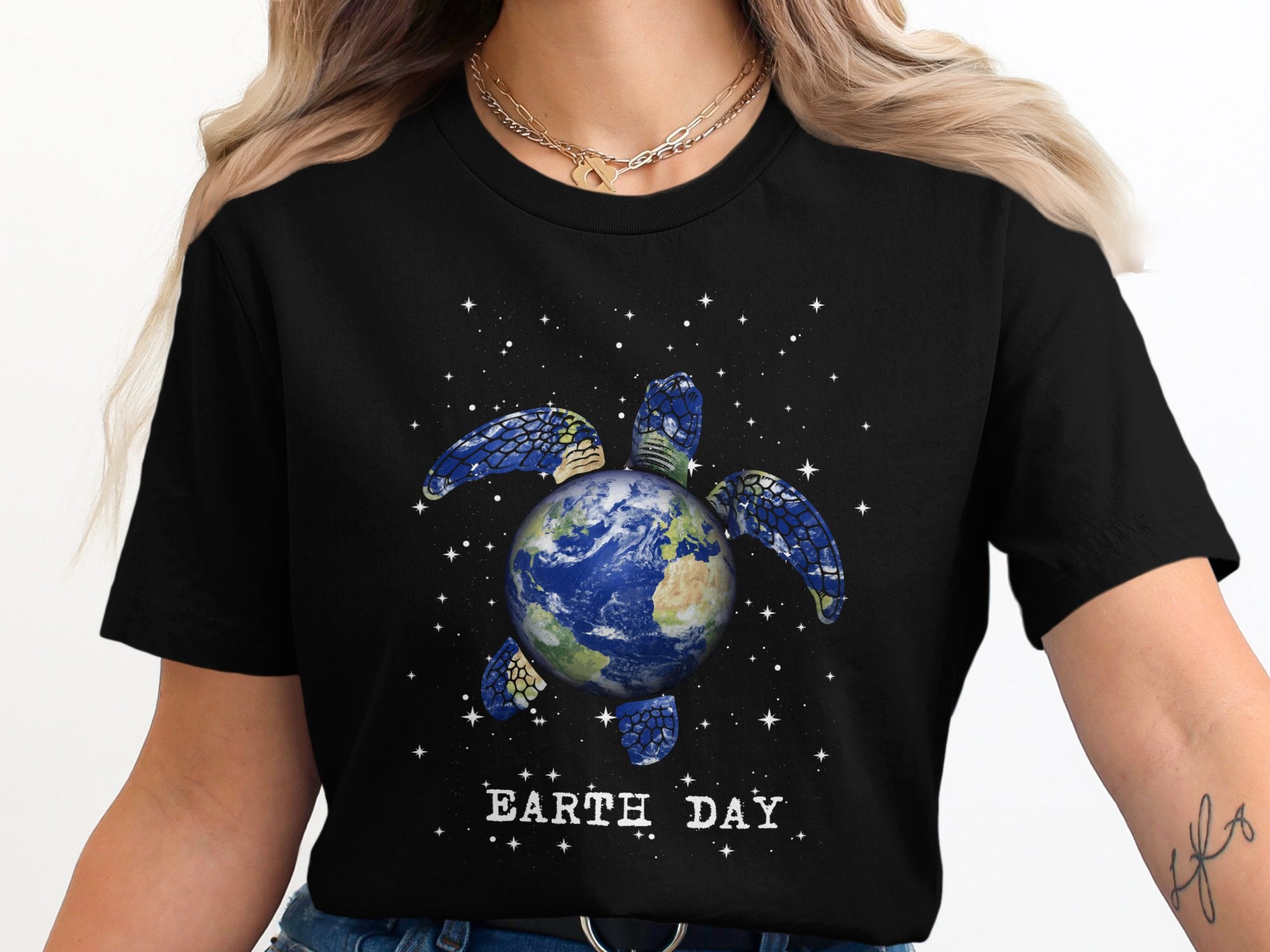 Celebrate Earth Day with Stylish Sea Turtle Graphic T-shirt