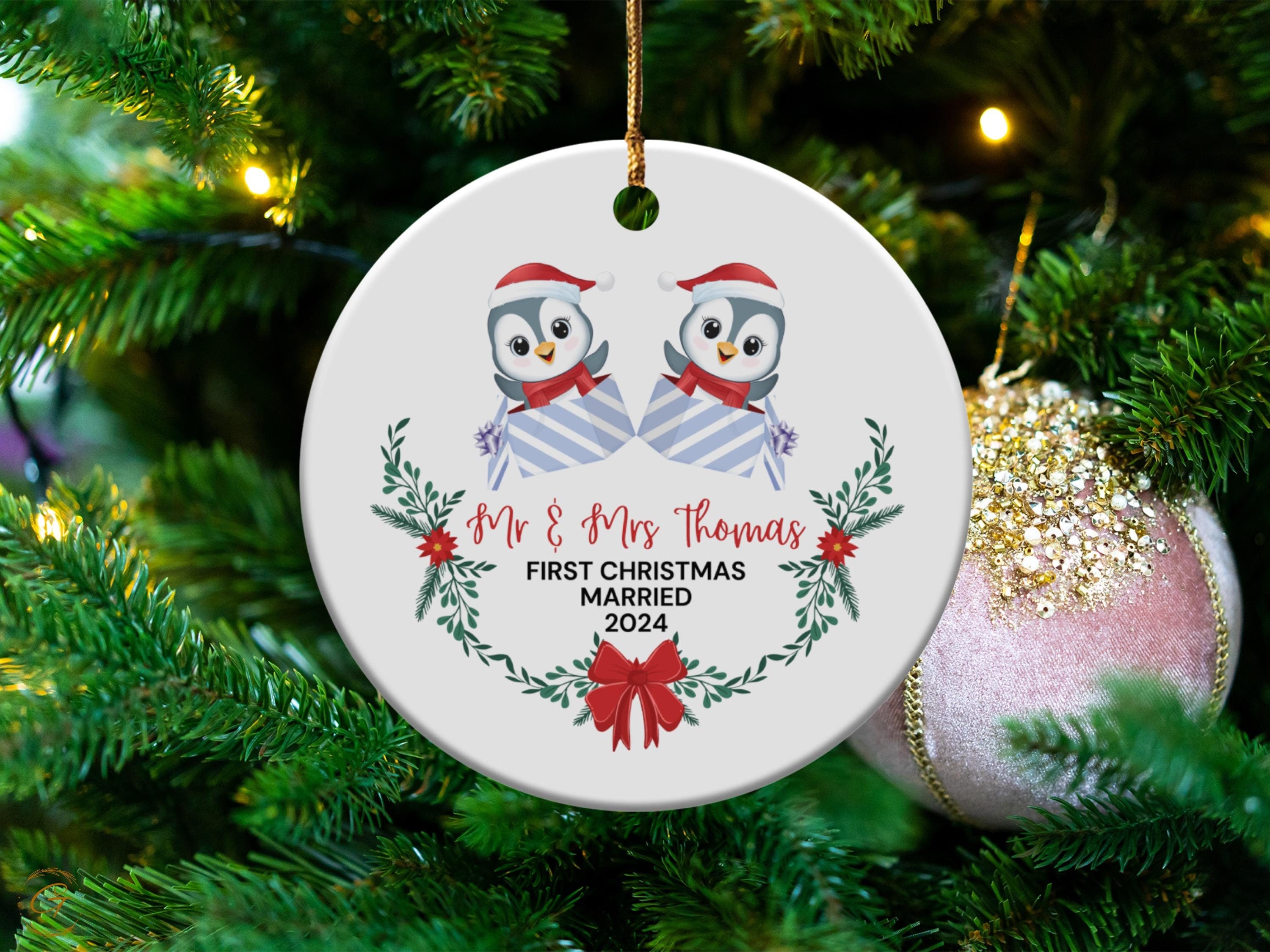 Personalized Penguin Couple First Christmas, Married Ornaments 2024, Cute Holiday Decoration, Newlywed Keepsake Gift, Ideal Gift for Couples