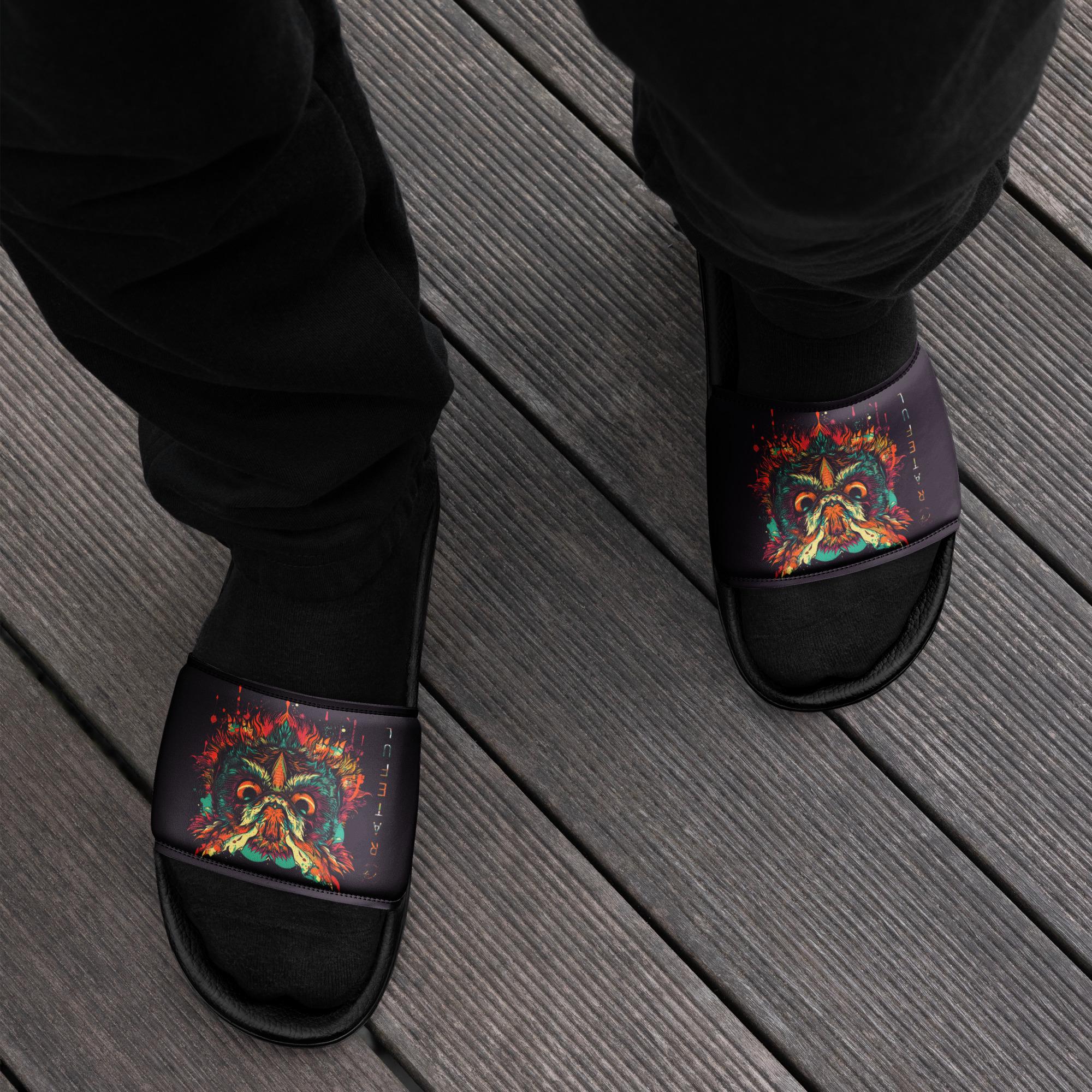 Men&#39;s Slides with Colorful Owl Print, Summer Slippers for Everyday Use, Casual Footwear for Men, Comfortable Beach Slides