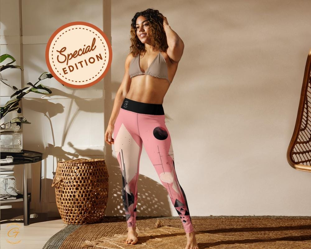 Quantum Polygons AOP Yoga Leggings and Shorts Stylish Women's Activewear High-Stretch Comfortable Perfect for Yoga Fitness and Everyday Wear
