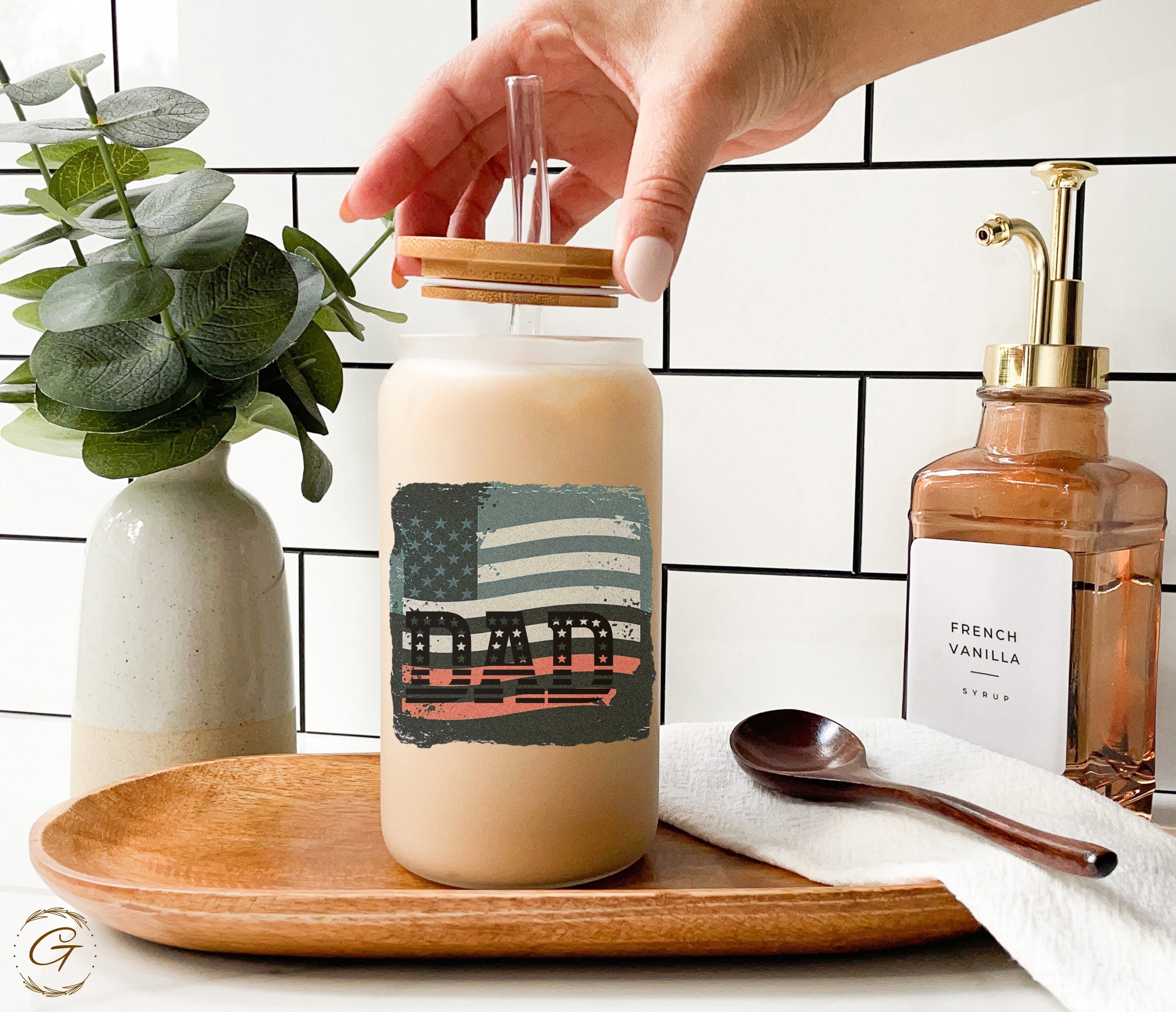 Patriotic Dad Frosted Glass Cup, USA Flag Super Daddy 16oz, Father’s Day Gift Idea,  Perfect 16oz Super Daddy USA Flag Cups, Gifts for Daddy