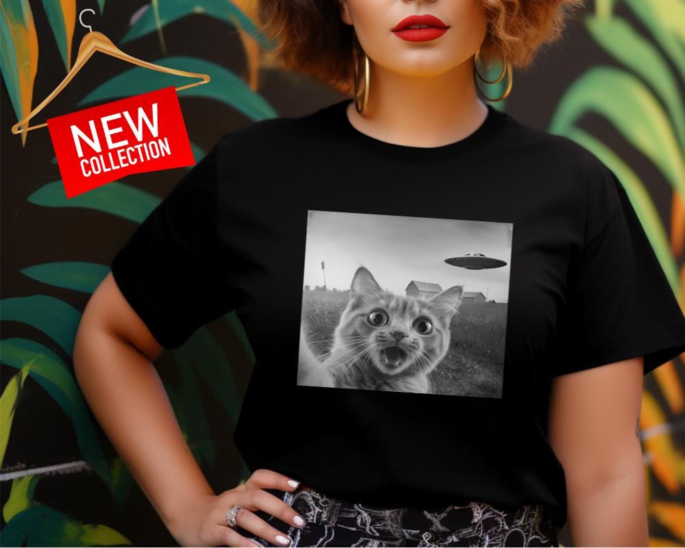 Cute Alien Encounter Cat Design T-Shirt, Funny Cat with UFO Tee